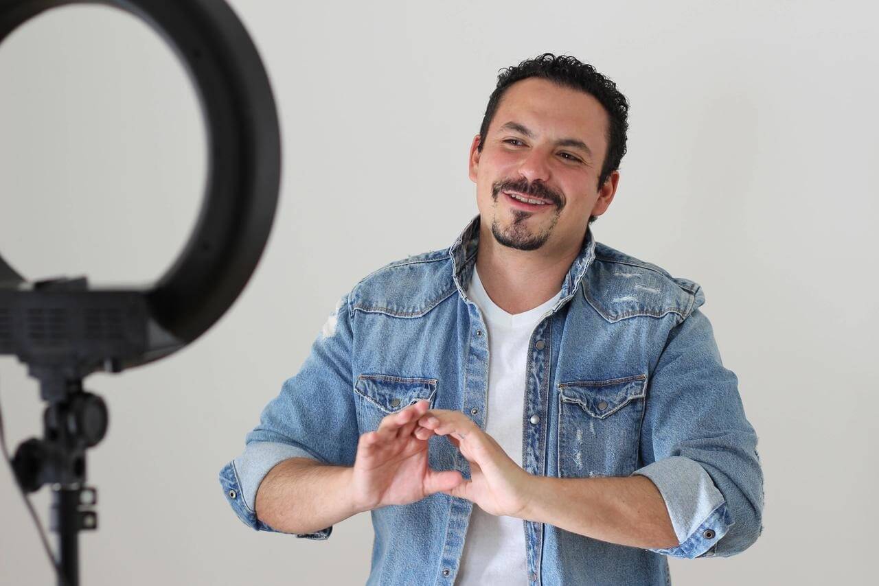 César Encinas